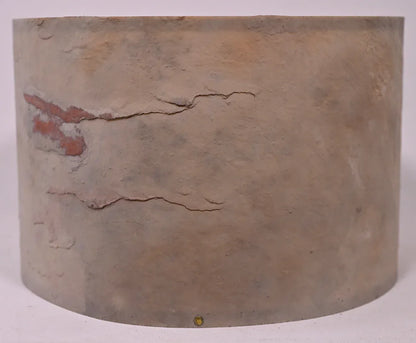 Abat-jour en feuille de pîerre. Détail des nuances. H22xL36cm. Atelier Maus. Blanco M