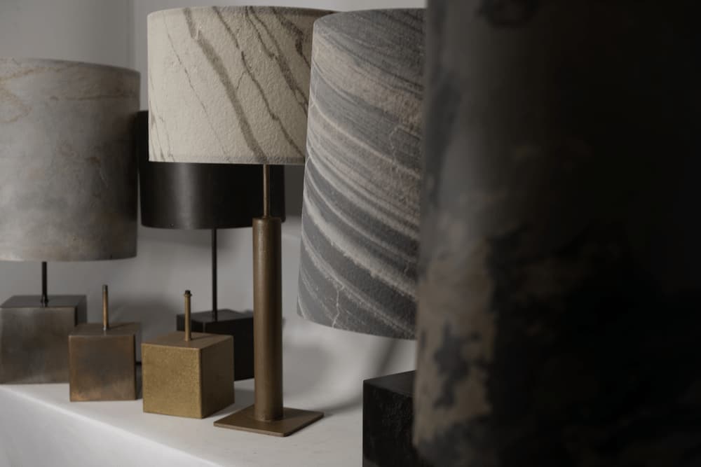 Photos de lampes, pieds de lampes et abat-jour de l'atelier Maus